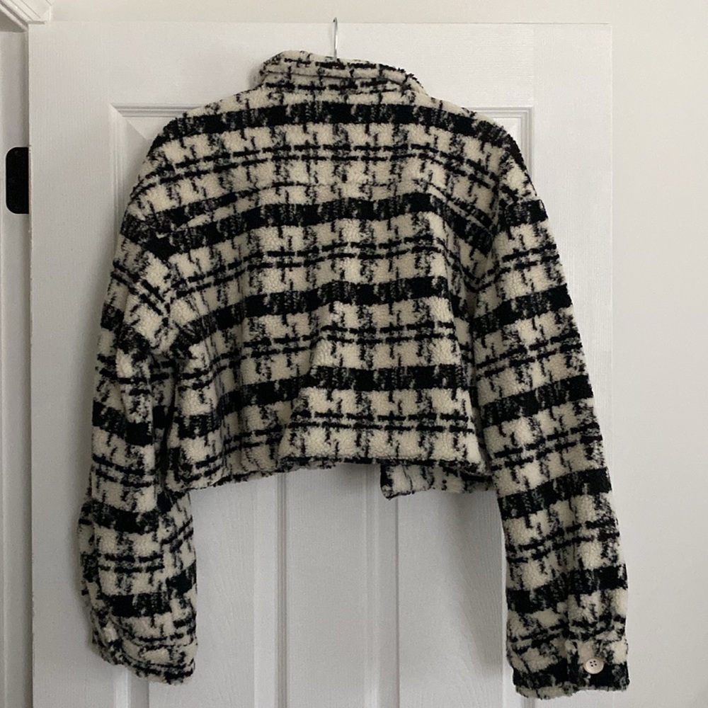 Cropped jacket - Picture 2 of 5